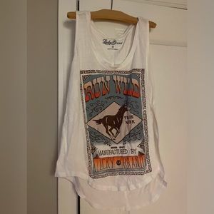 Western graphic tank